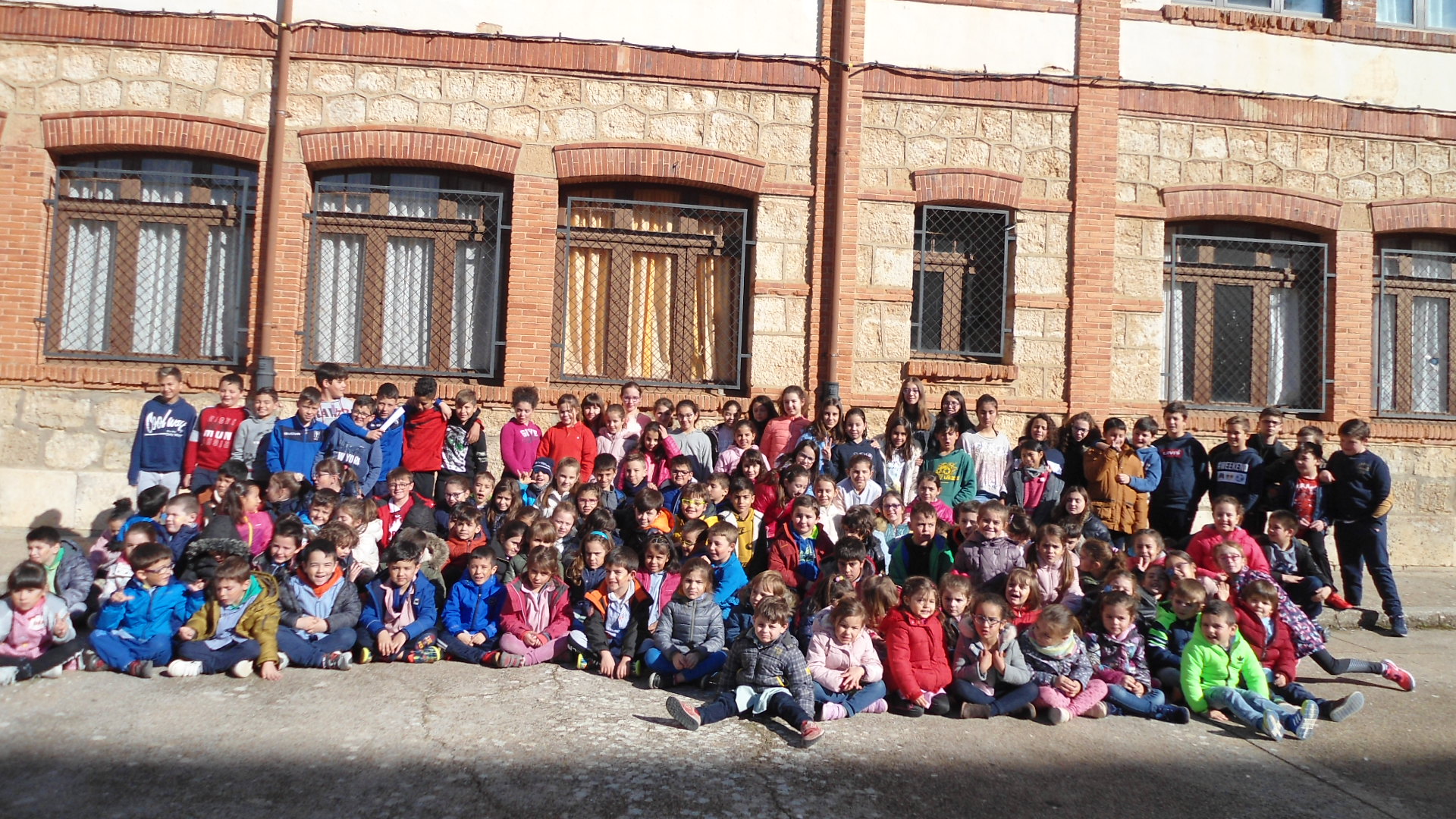 Descripción:	 DÍA INTERNACIONAL DEL NIÑO CON CÁNCER Categoría:	 Imagen
